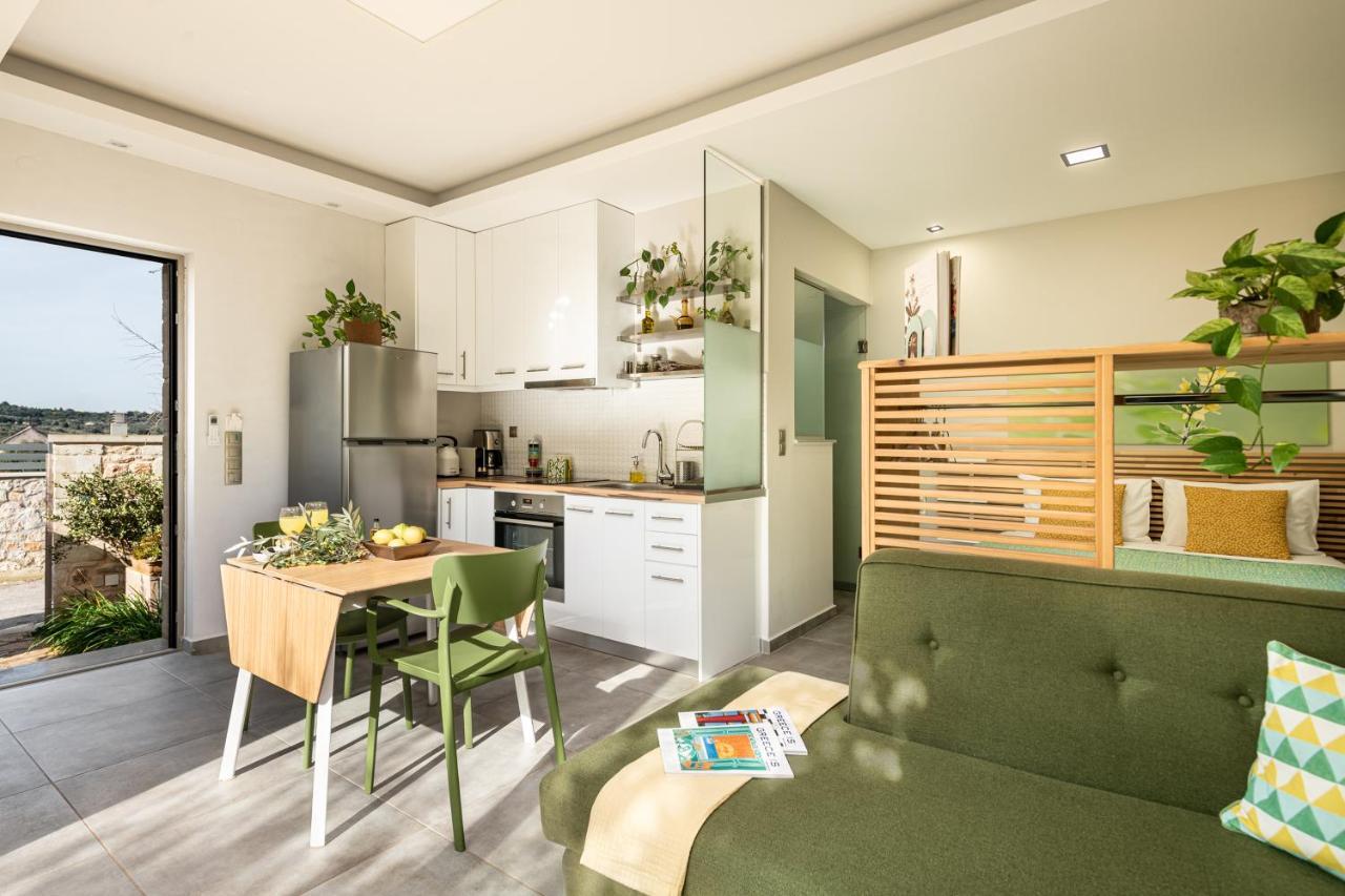 ואמוס Olive Lemon Biophilic House & Lush Forest Garden מראה חיצוני תמונה